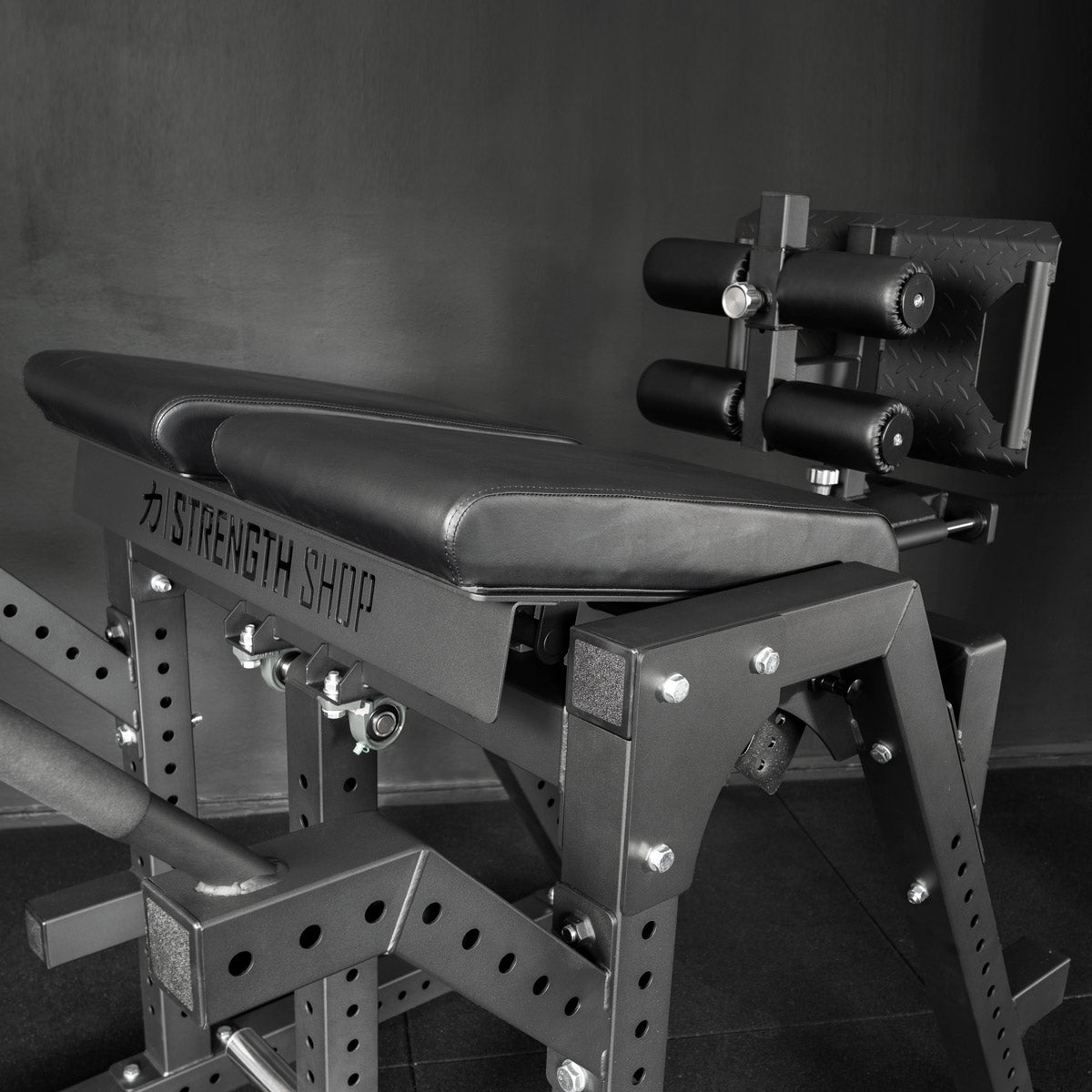 strength-shop-reverse-hyper-ghd-combo-machine-lombaires-et-fessiers image 8