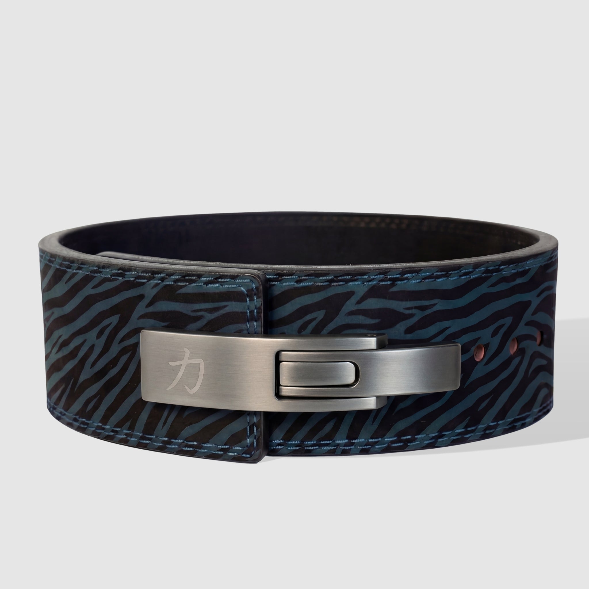 strength-shop-blue-tiger-print-lever-belt-10mm-ceinture-de-force-ipf-approved image 2