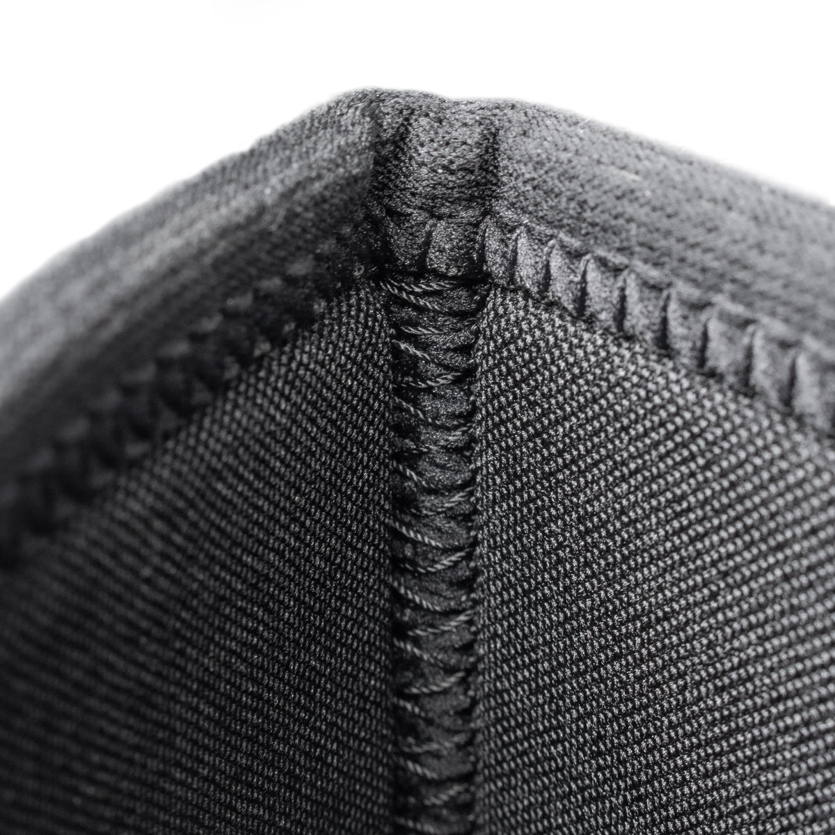 strength-shop-7mm-inferno-neoprene-knee-sleeves-dark-leo-paire-ipf-approved image 4