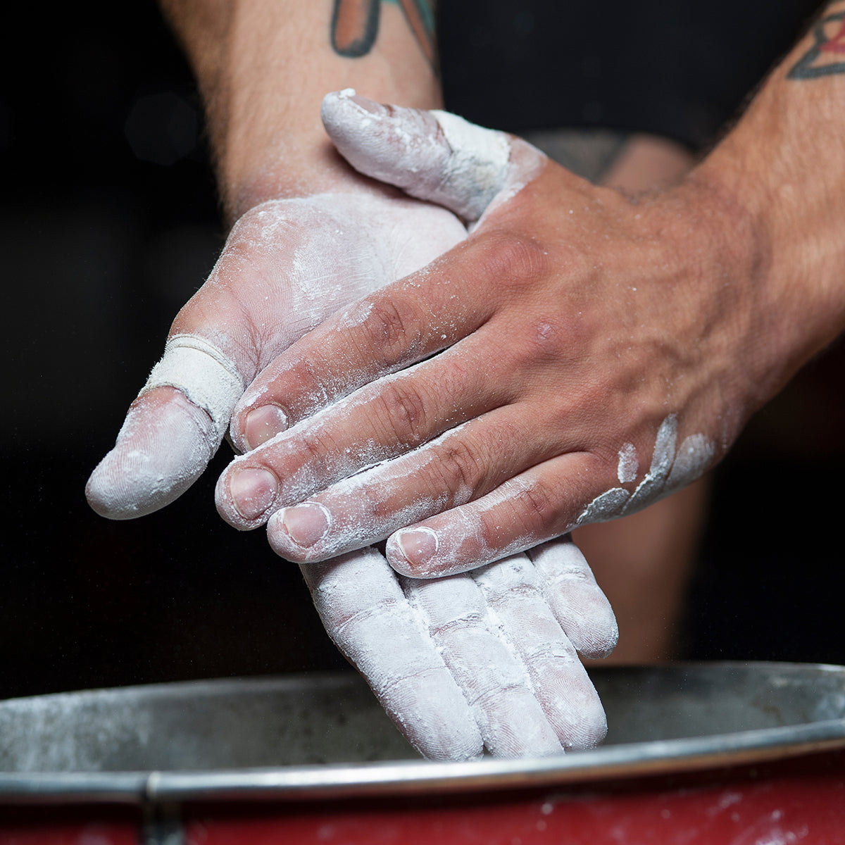 strength-shop-chalk-powder-gripply-bear-200g-magn-sie-musculation image 3