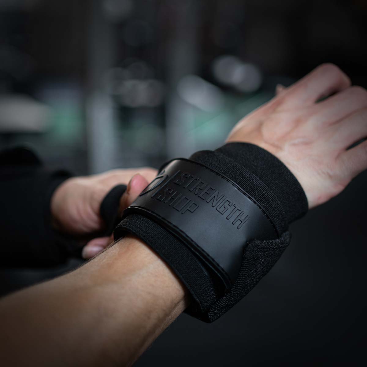 strength-shop-super-heavy-wrist-wraps-stealth-ipf-60cm-90cm image 5