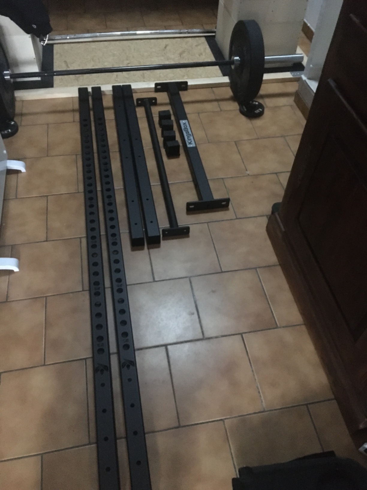 Rack très stable pour squat et bench
