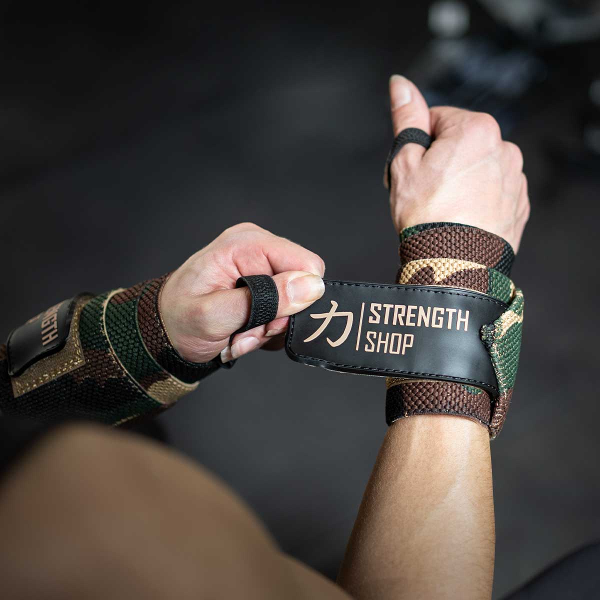 strength-shop-heavy-wrist-wraps-camo-60cm-ipf-approved-bandes-de-poignets image 5