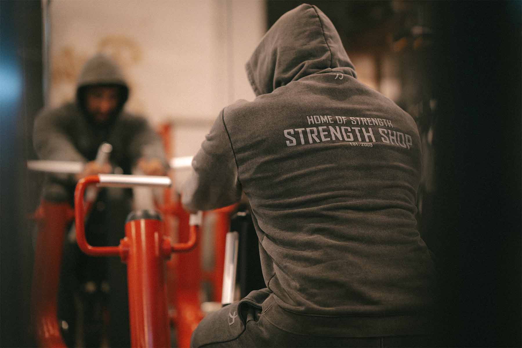 strength-shop-home-of-strength-hoodie-gris-d-lav-oversize image 2