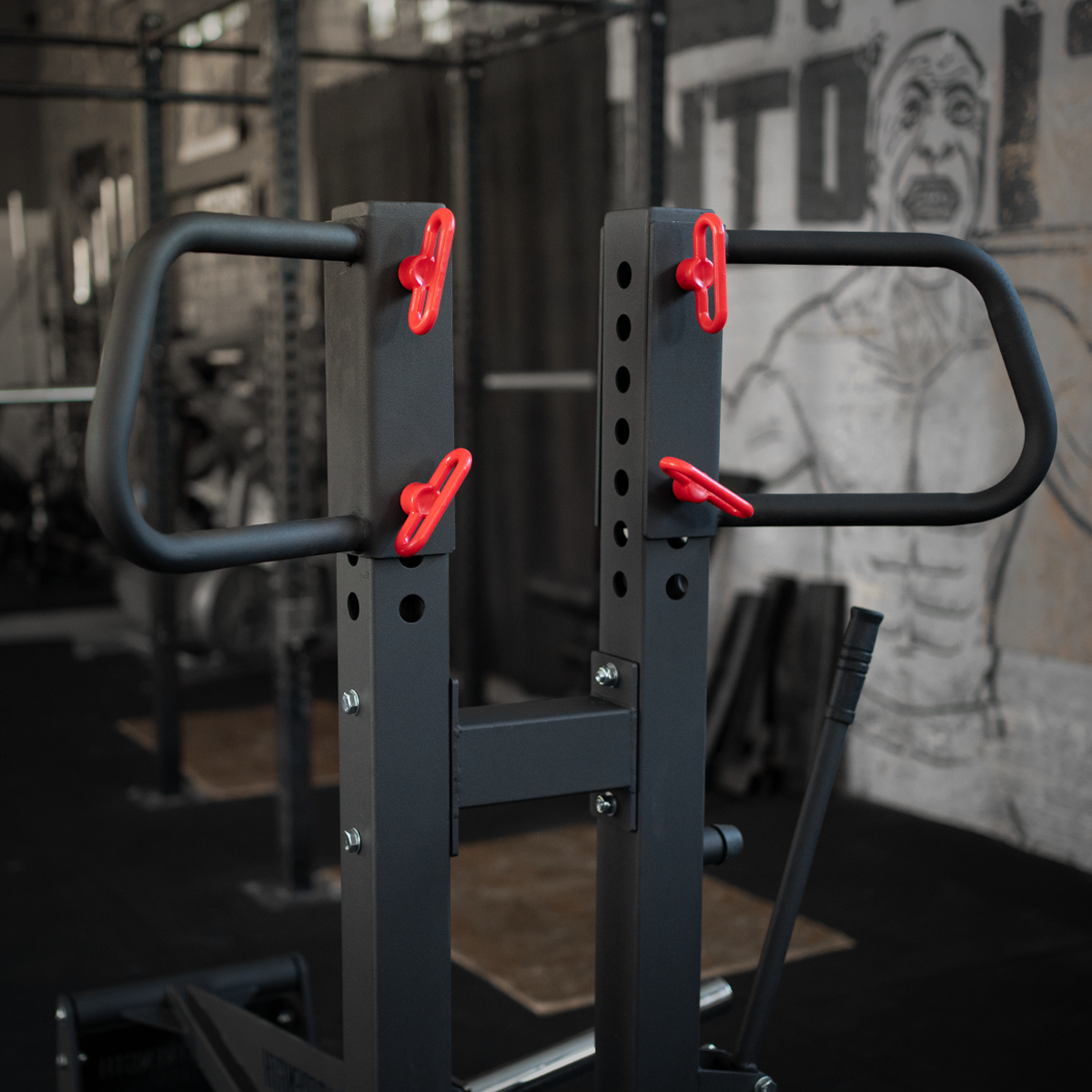 strength-shop-riot-belt-squat-machine-avec-ceinture-et-mousqueton image 7