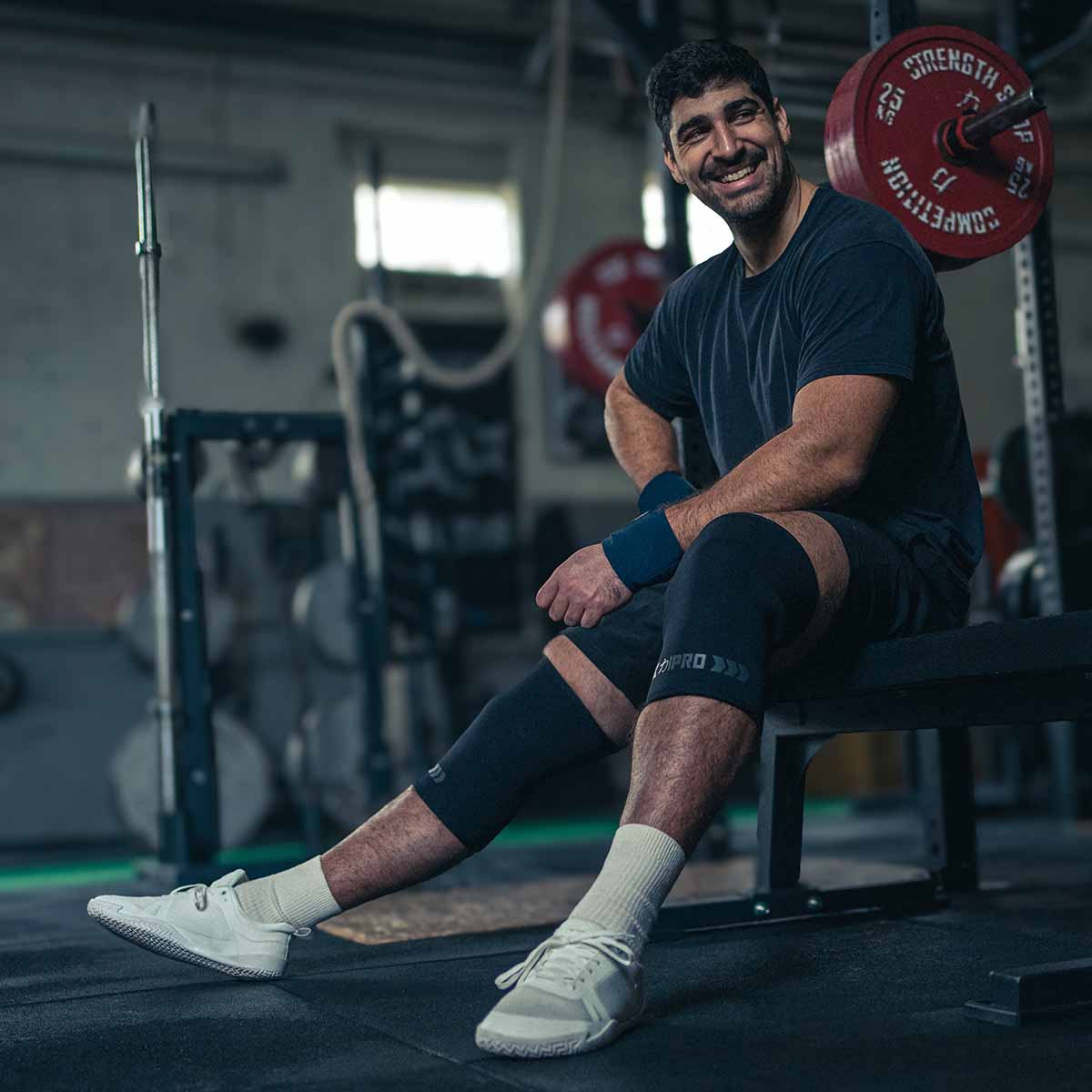 strength-shop-7mm-inferno-pro-knee-sleeves-stealth-genouill-res-extra-rigides-ip image 6