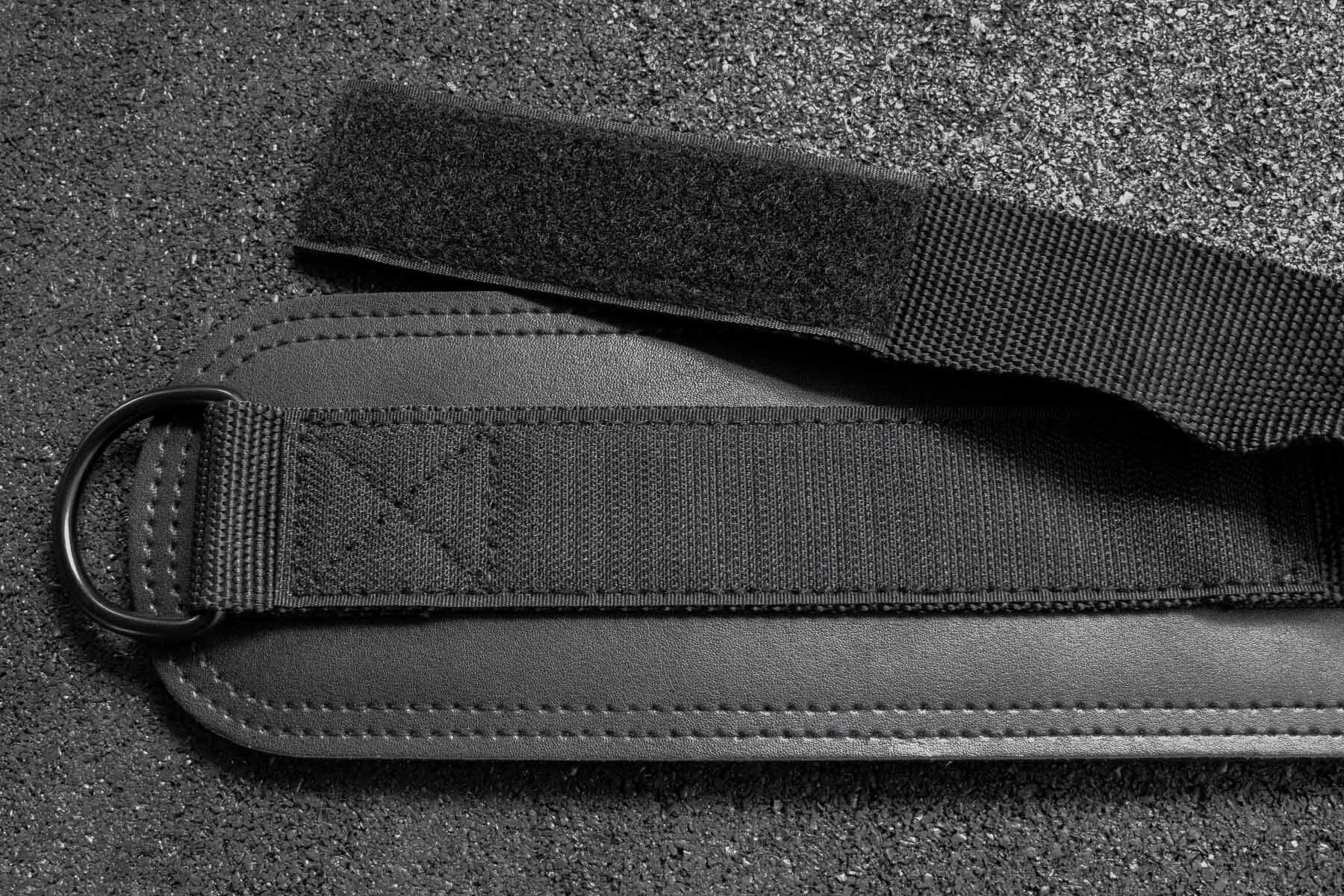 strength-shop-padded-ankle-cuffs-sangles-chevilles-c-ble-paire image 4