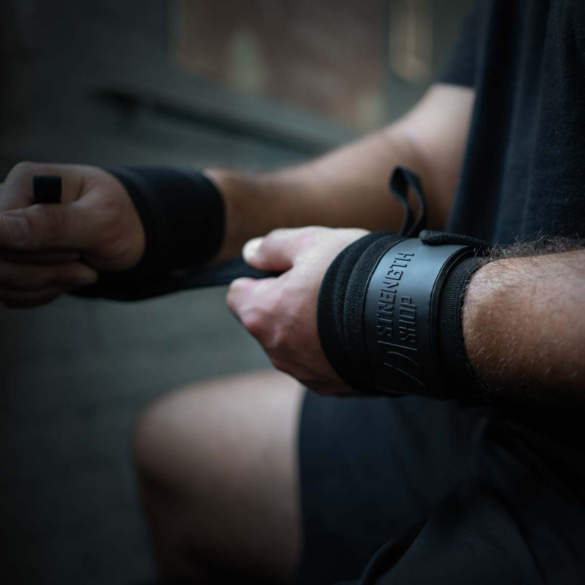 strength-shop-super-heavy-wrist-wraps-stealth-ipf-60cm-90cm image 7