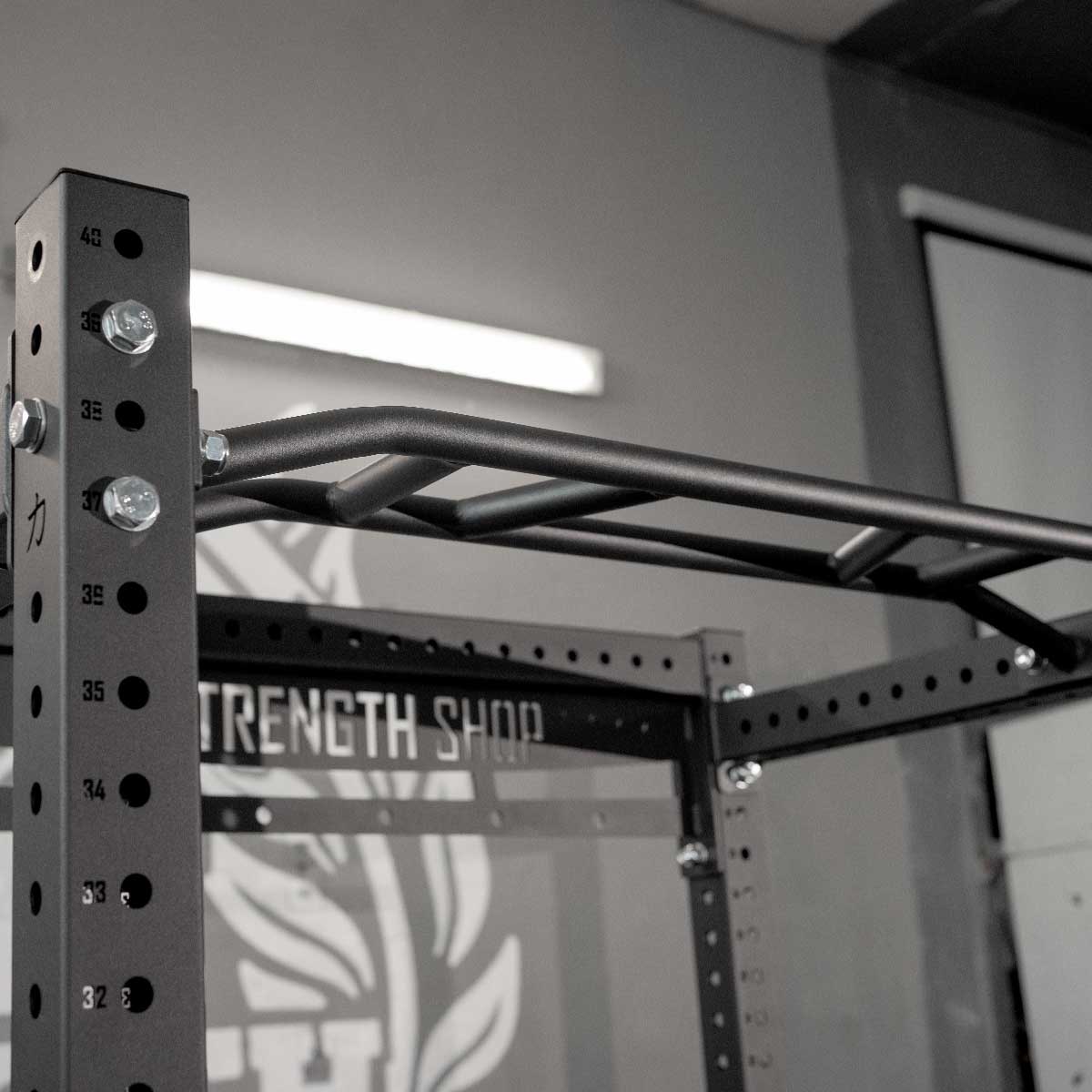 strength-shop-multi-grip-pull-up-bar-barre-tractions-compatible-mrr image 3