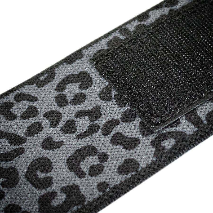 strength-shop-light-wrist-wraps-dark-leo-30cm-60cm image 3