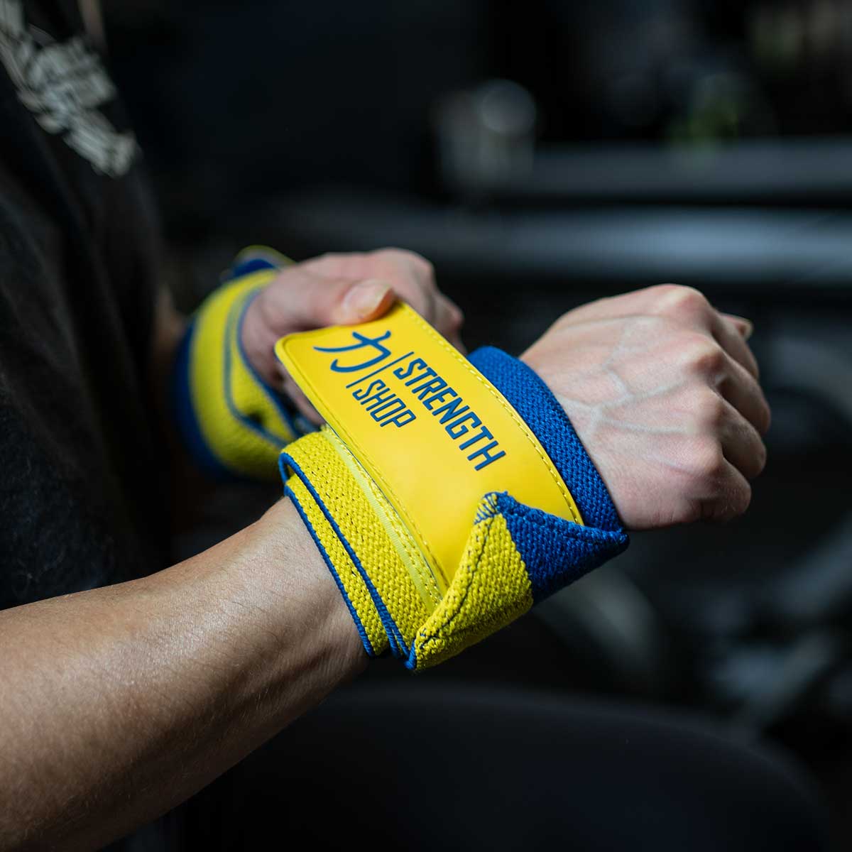 strength-shop-prot-ge-poignets-ukraine-charity-60cm-medium-ipf image 5