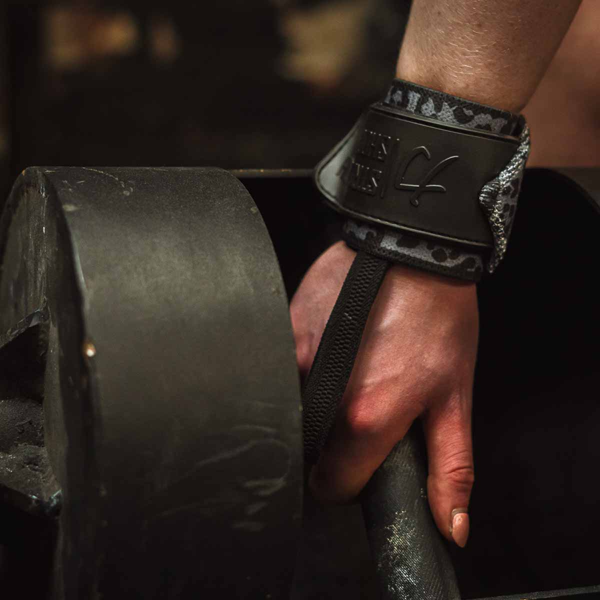 strength-shop-light-wrist-wraps-dark-leo-30cm-60cm image 7