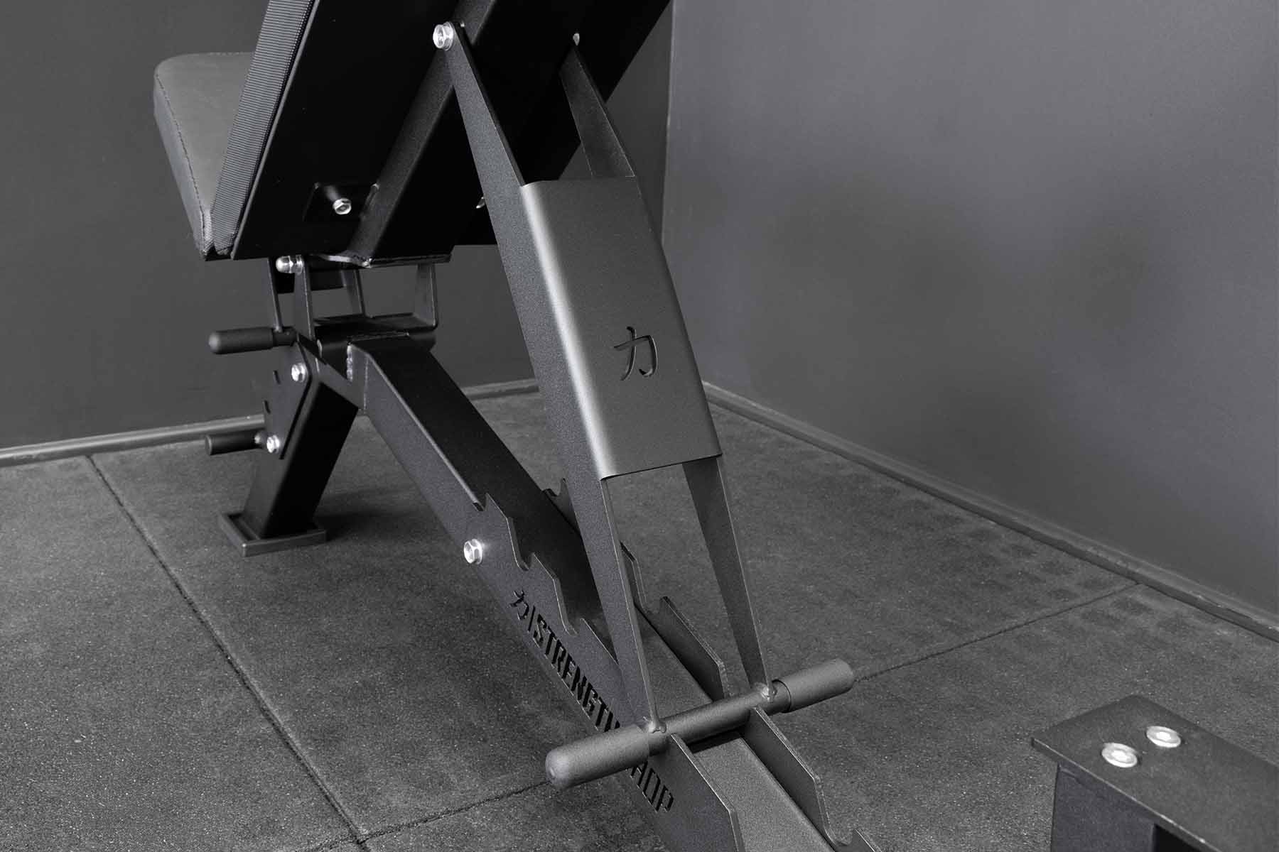 strength-shop-original-heavy-duty-utility-bench-60mm-banc-r-glable image 7