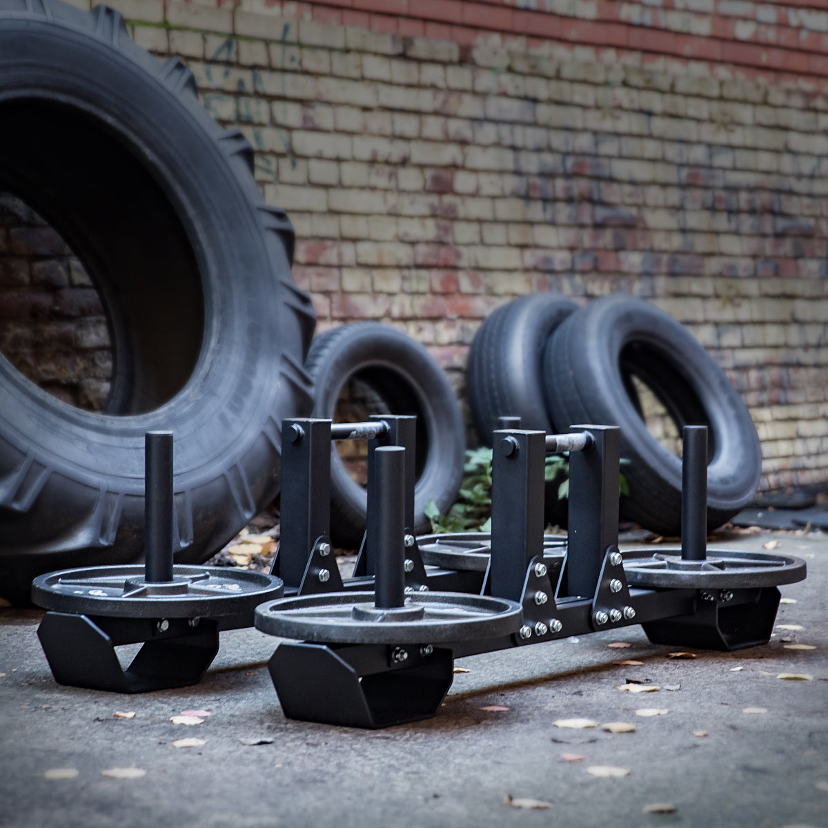 strength-shop-riot-poign-es-farmer-walk-comp-tition image 5